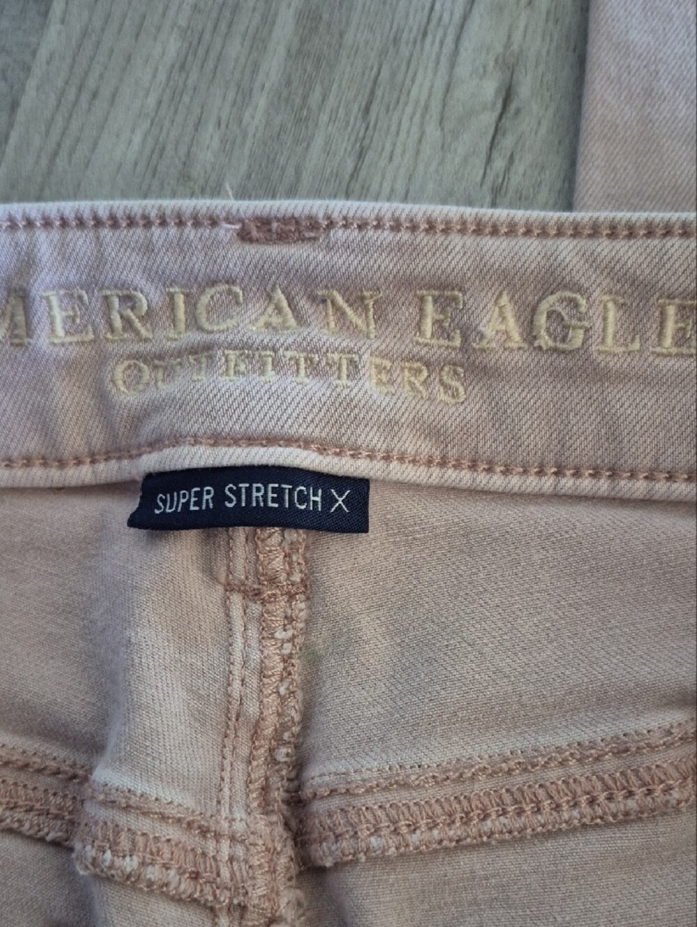 American Eagle Outfitters Skinny Jeans in Dusty Mauve - Picture 3 of 7